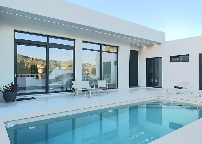 Villa Moderna con Piscina y gran terraza privada
