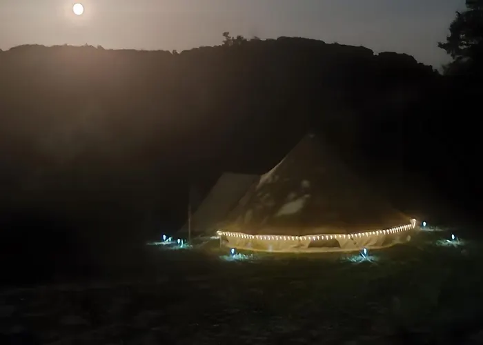 El Astial De Ezquerra - Camp