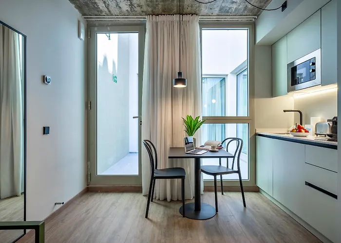 Chloe - Habitat Apartmens
