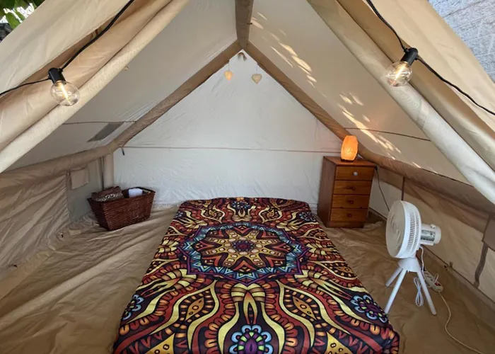 La Somavan Tambu