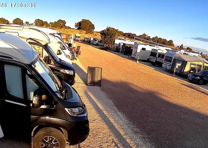 Parcela Autocaravana O Tienda Propia - Lomas De Balsares Camper Park