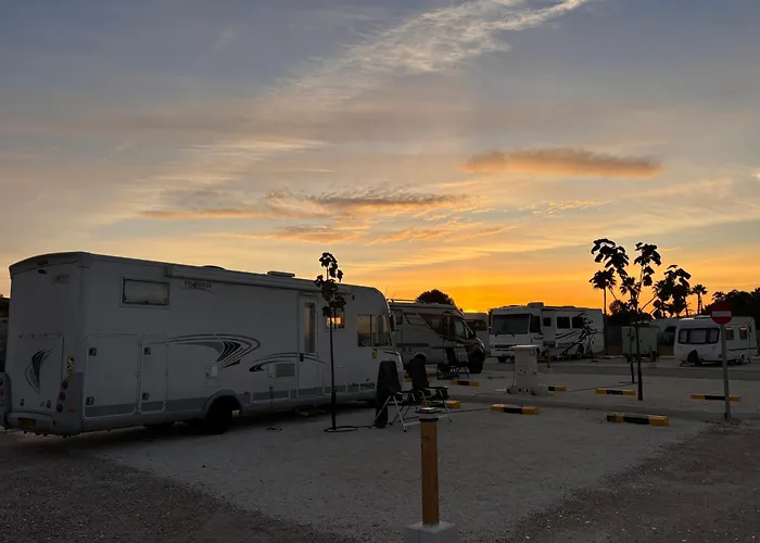Parcela Autocaravana O Tienda Propia - Lomas De Balsares Camper Park