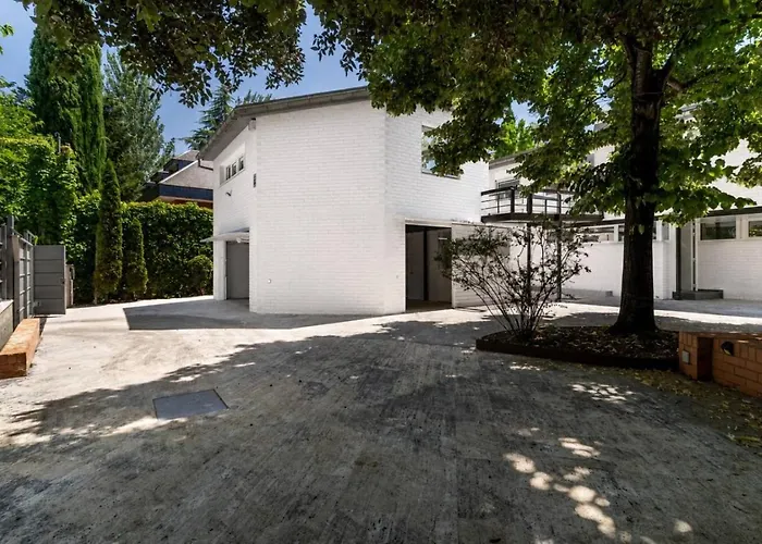 The Garden Villa - Mediterranean Oasis In Bcn