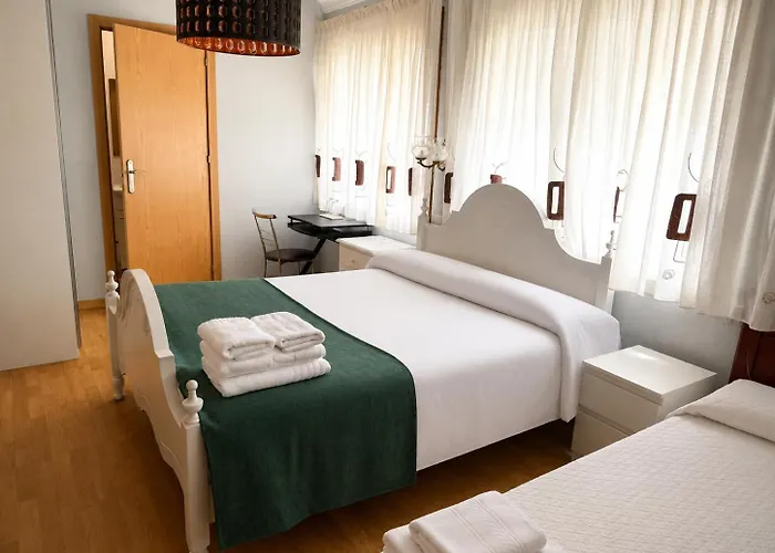 Hostal Porta Santiago