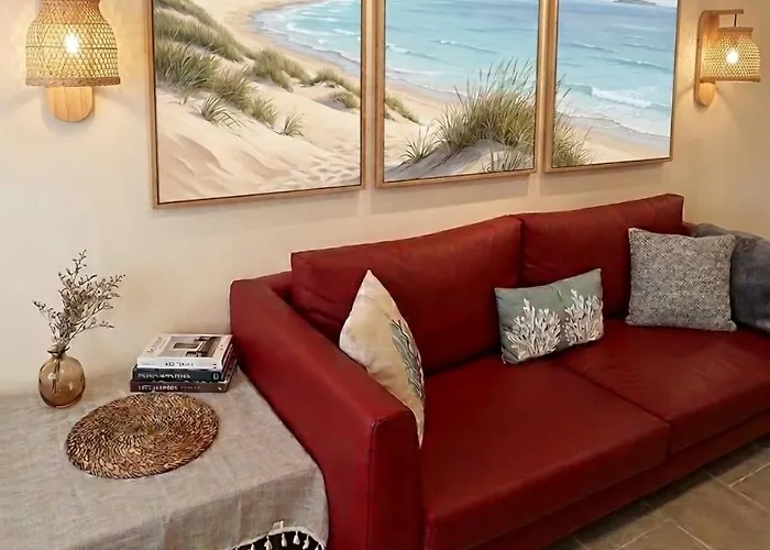 Cozy Apartment For Couples Vacations
