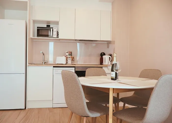 Luxury Cubelles Aparthotel