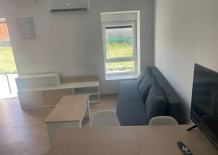 Robledo de Chavela, apartamento con cama doble y sofá cama doble en el centro de Robledo de Chavela