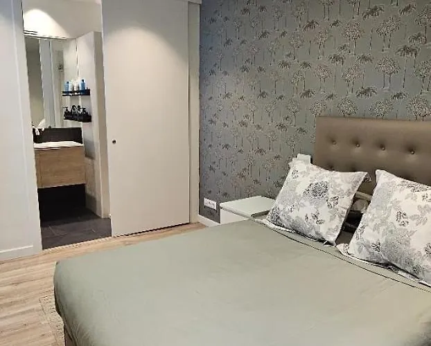 Golf En Sant Cugat - Elegante Apartamento Para 2 Con Wifi Y Ac A 20 Min De Barcelona