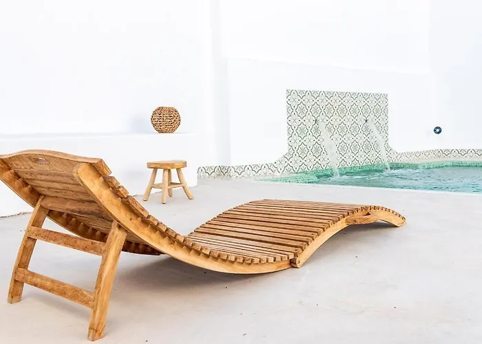 Hostal Aljibe Boutique In The Heart Of Andalucia