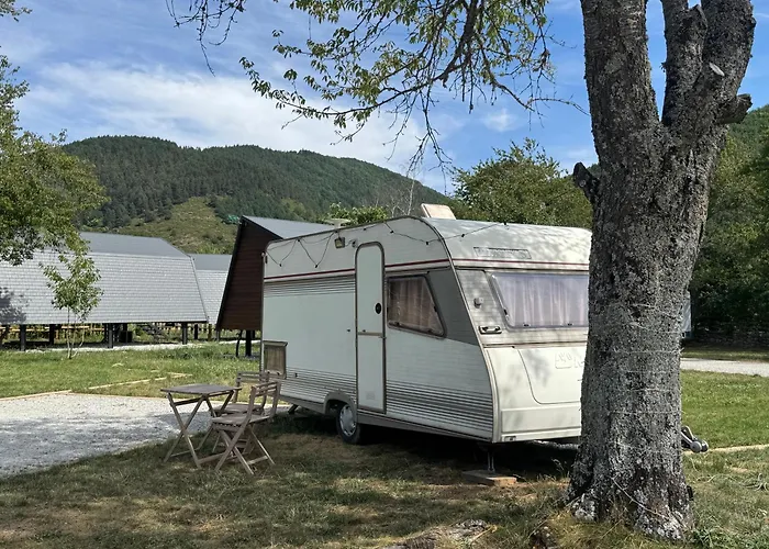 Caravana Lobo Camp