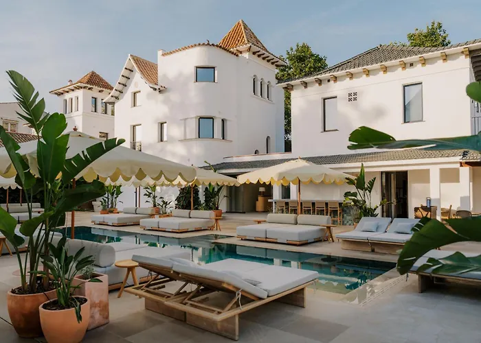 Casa Mett Sitges - Fully Refurbished Hotel