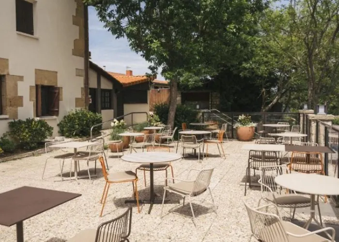Mobil-Home 2 Chambres Avec Terrasse A San Sebastian - Api-1-52-590
