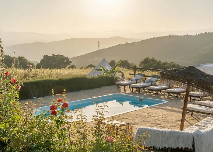 La Fuente De Casares