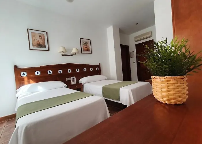 Hospedería Puerta los Cahorros