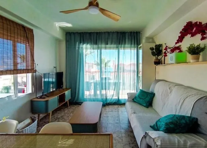 Apartamento PLAYA DE MIRAMAR vistas al mar 3 habitaciones