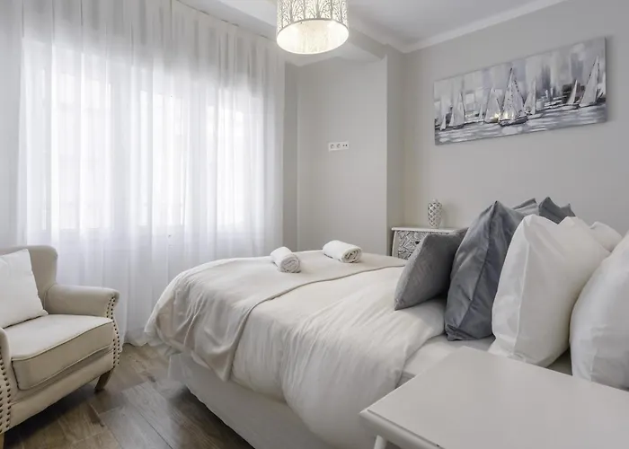 Sitges Centre Mediterranean House- 5 Bedroom, 4 Bathroom, Terrace Courtyard, Private Rooptop Pool