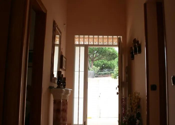 Villa Costa.