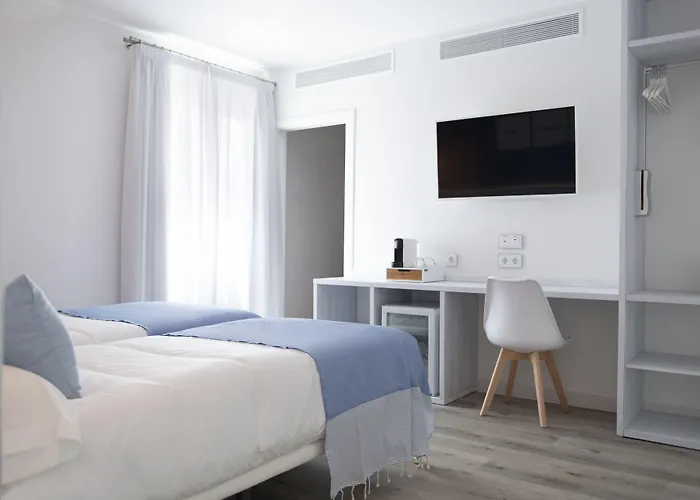 Nerja Casual Rooms