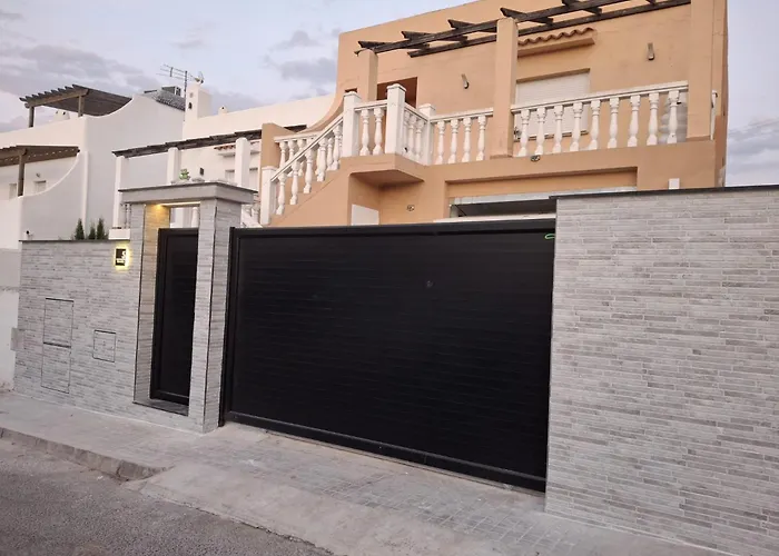 Chalet Edy Con Piscina