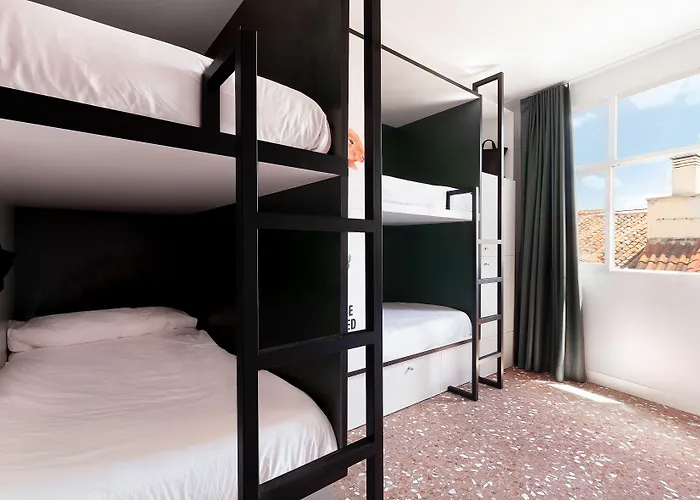 2060 The Newton Hostel