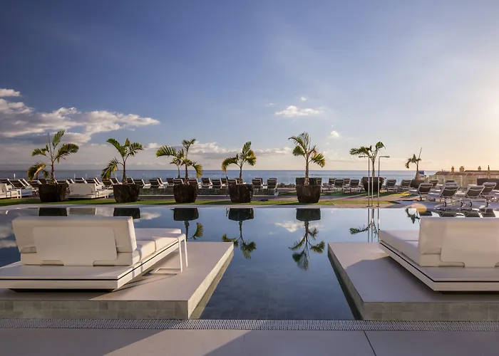 Royal Hideaway Corales Suites