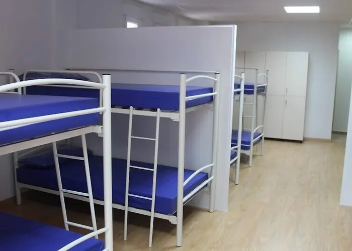 Pensión-Albergue Puente Ribeira