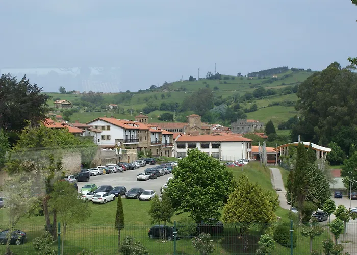Hotel Colonial De Santillana
