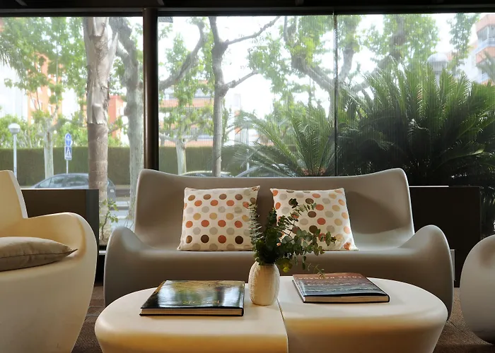 Magnolia Hotel - Adults Only