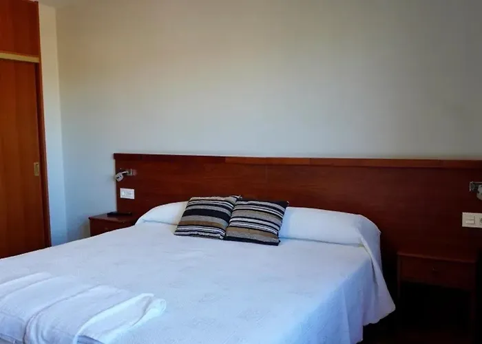 Hostal Cerecedo By Gaiarooms