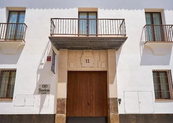 Tandem El Patio Suites