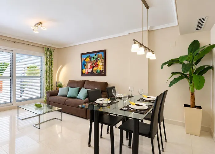 Apartamento Nuevo con Gran Terraza y Wifi en Canet