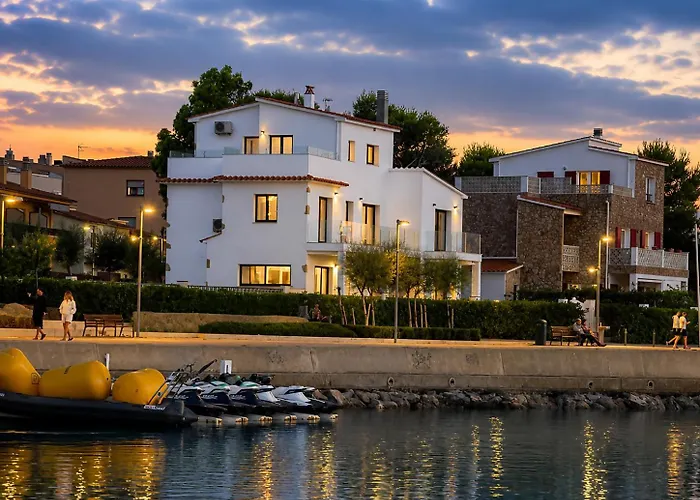 Villa Sophie Alt Standing, Frente Al Club Nautico