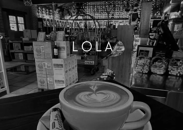 Casa Lola