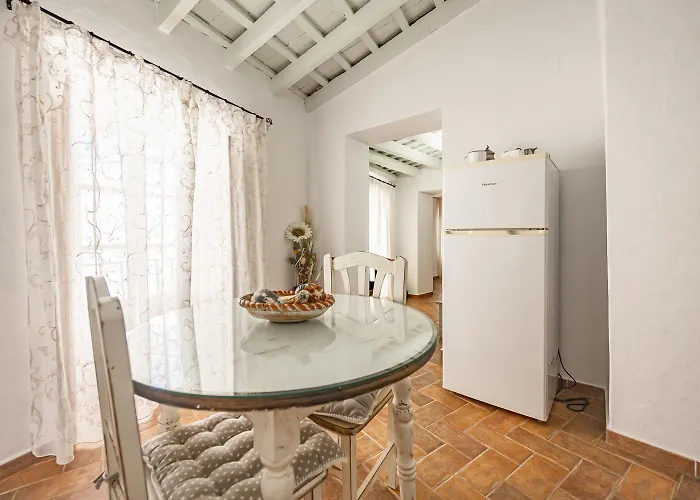Casa Bodega Triana