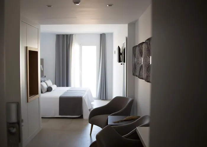 El Trebol Bar & Hotel Only Adults