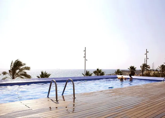 Great Sea-Side Barcelona Apartment