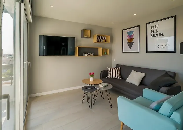Apartamentos Dubamar