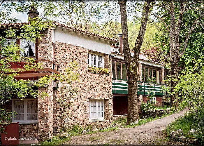 Hostal L'Avet Blau