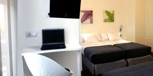 Hostal Acuarela