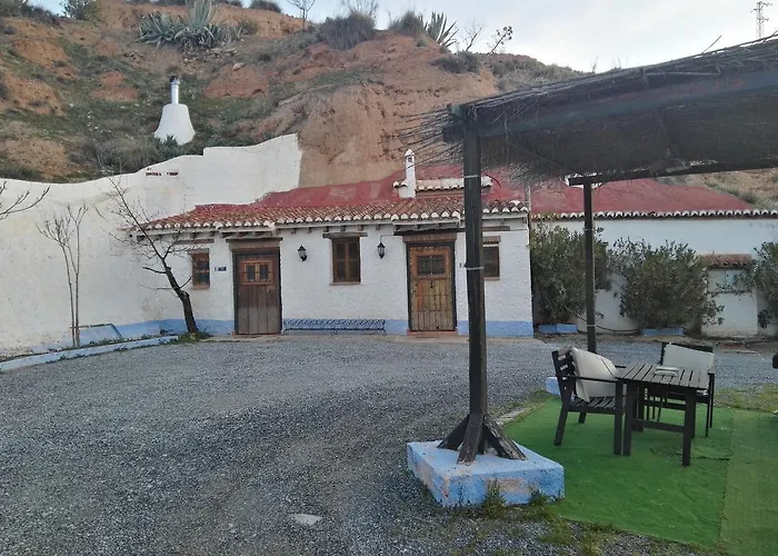 Casas Cueva La Tala