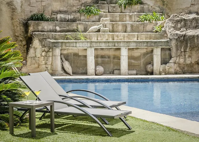 Exe Cunit Suites & Spa