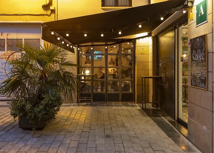 Winederful Hostel&Café