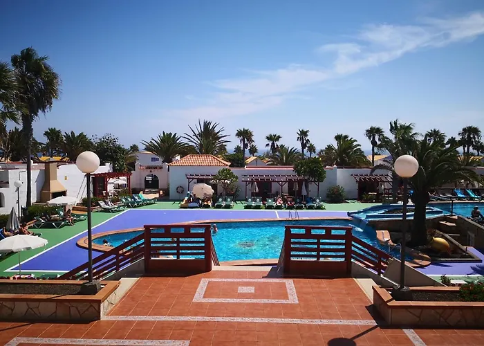 Bungalows Castillo Club Lake
