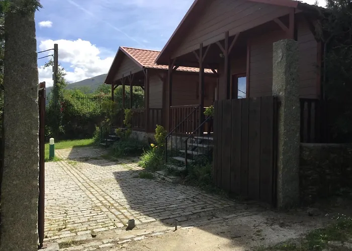 Casitas Cinco Castaños