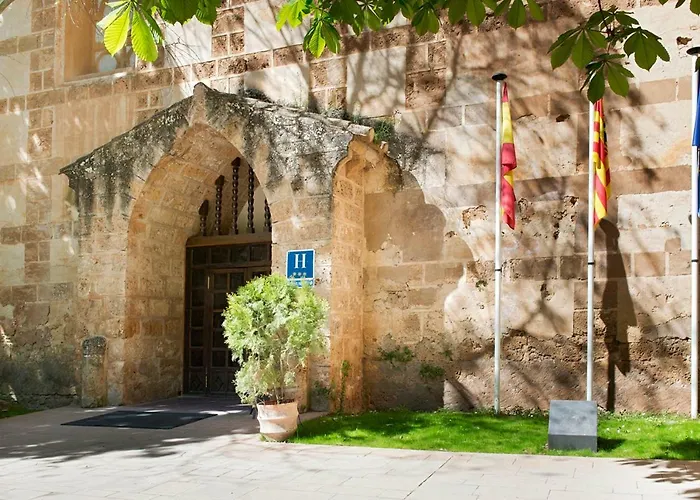 Monasterio De Piedra