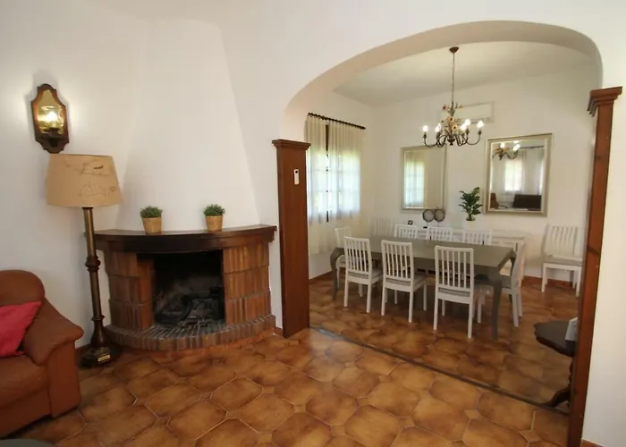 Arenda Villa Coral Pino Alto