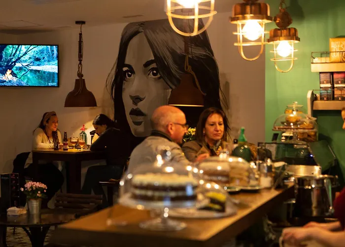 Winederful Hostel&Café