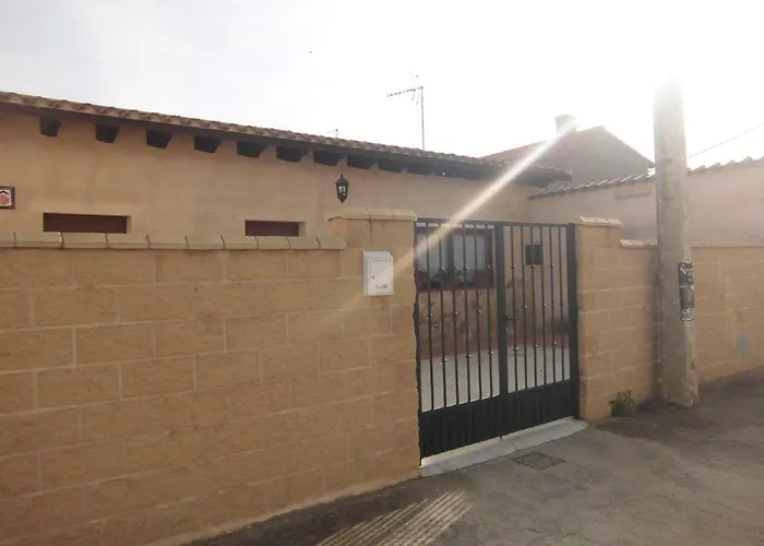 Albergue Turístico Las Eras