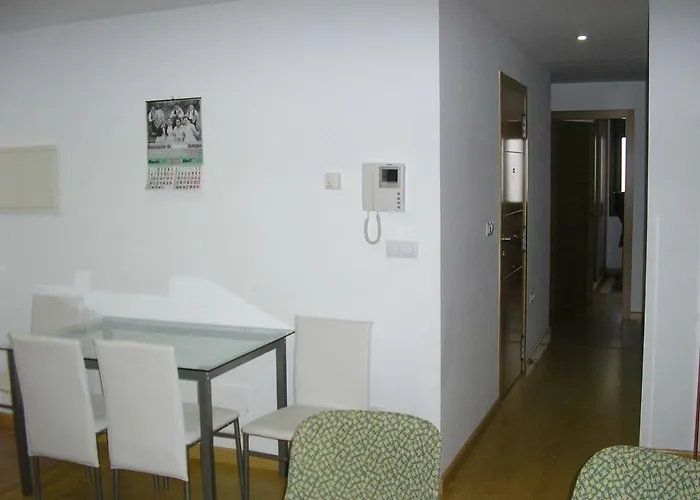 Apartamento con balcón