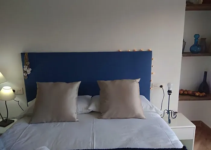 Apartamento a 150 metros del Mar, parking y Wifi
